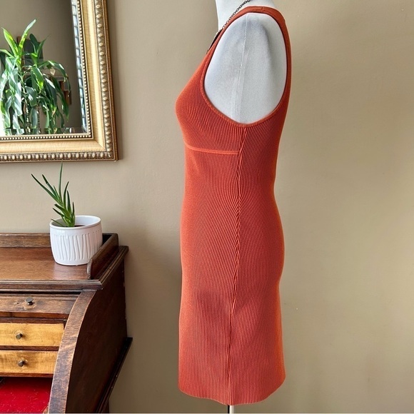 Aritzia Babaton Deep V Dress Ribbed Sleeveless Mini Pumpkin Orange Size Large - Picture 13 of 16